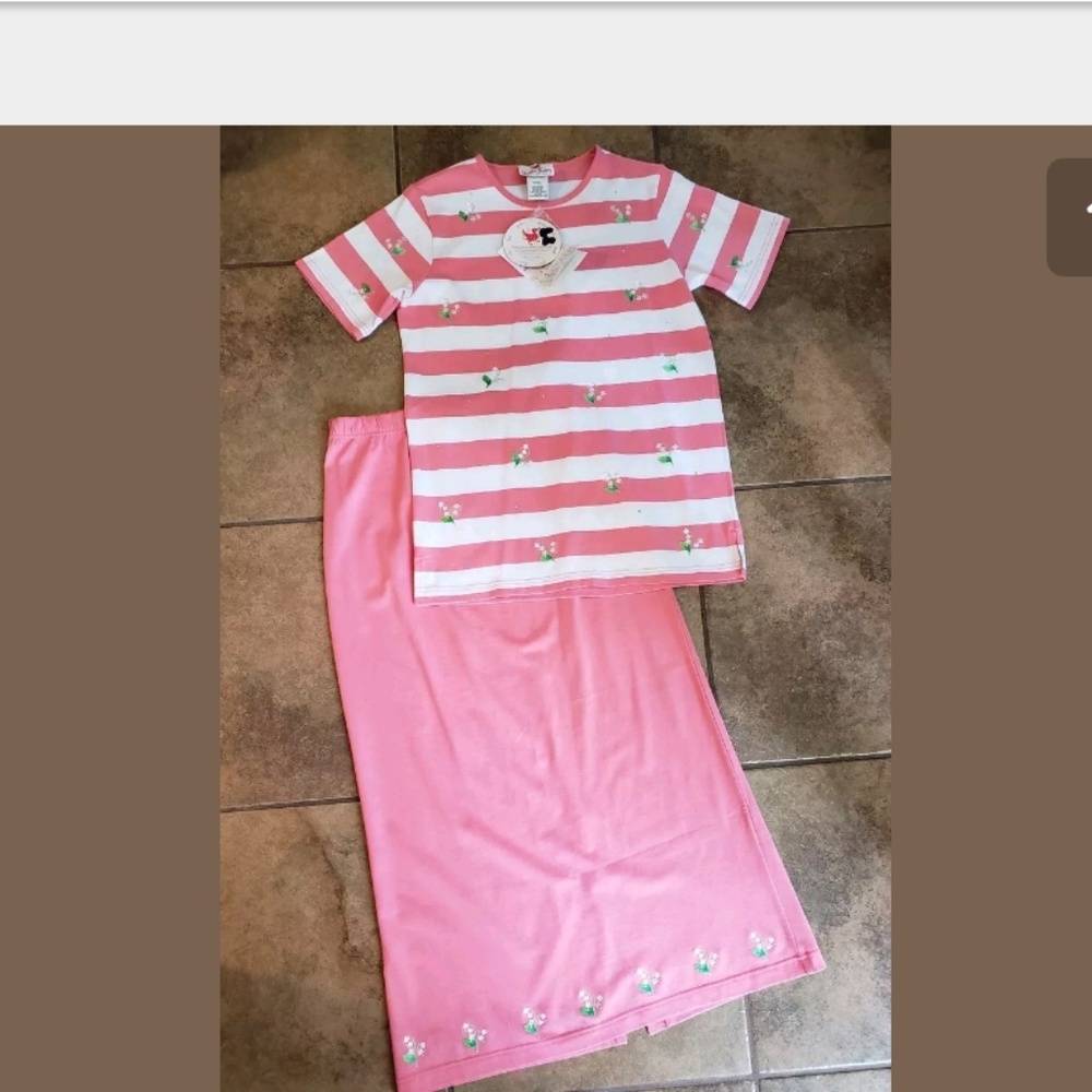 Quacker Factory 2 PC shirt & skirt set small